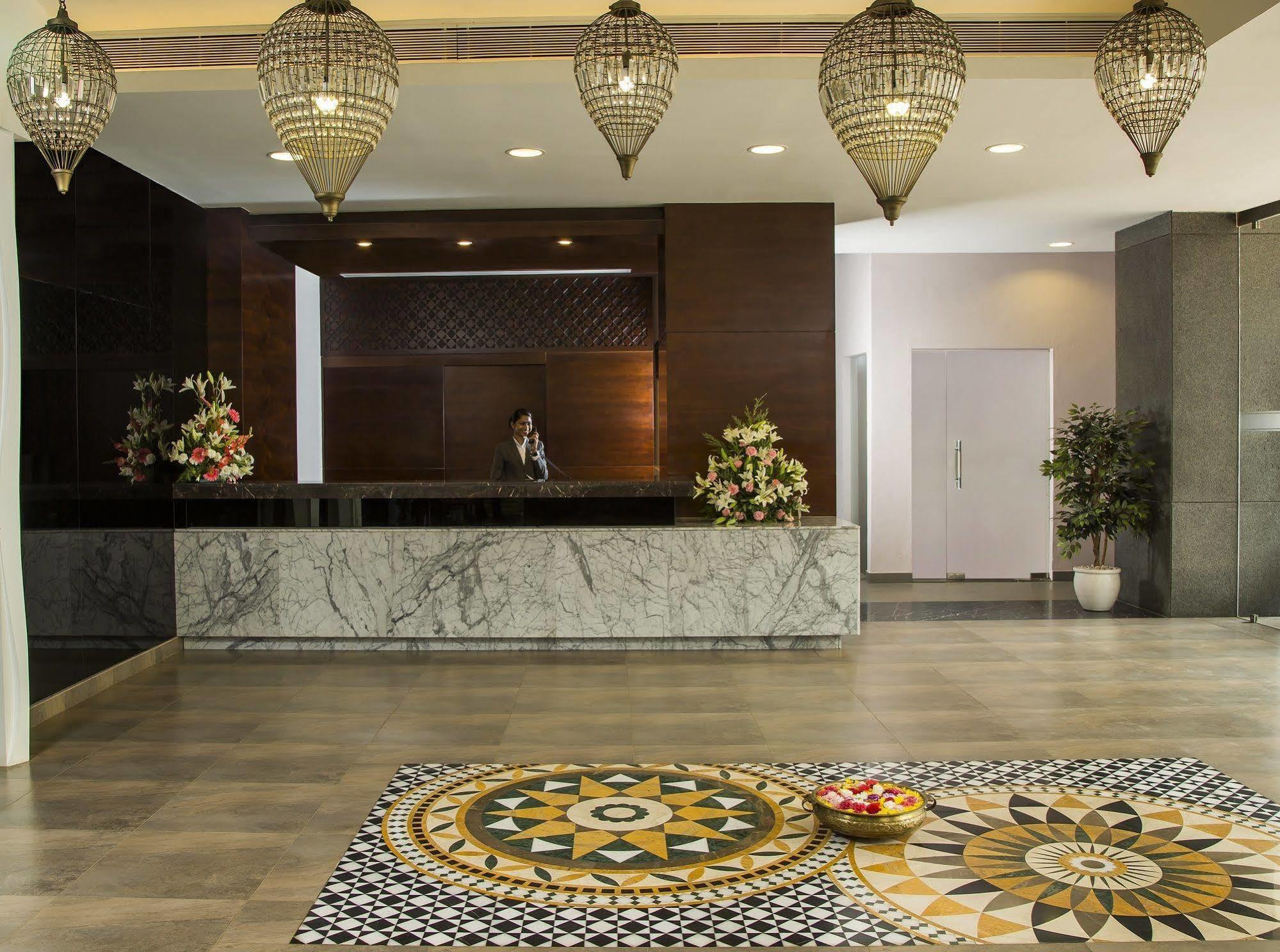 Hotel The Raviz Kozhikode